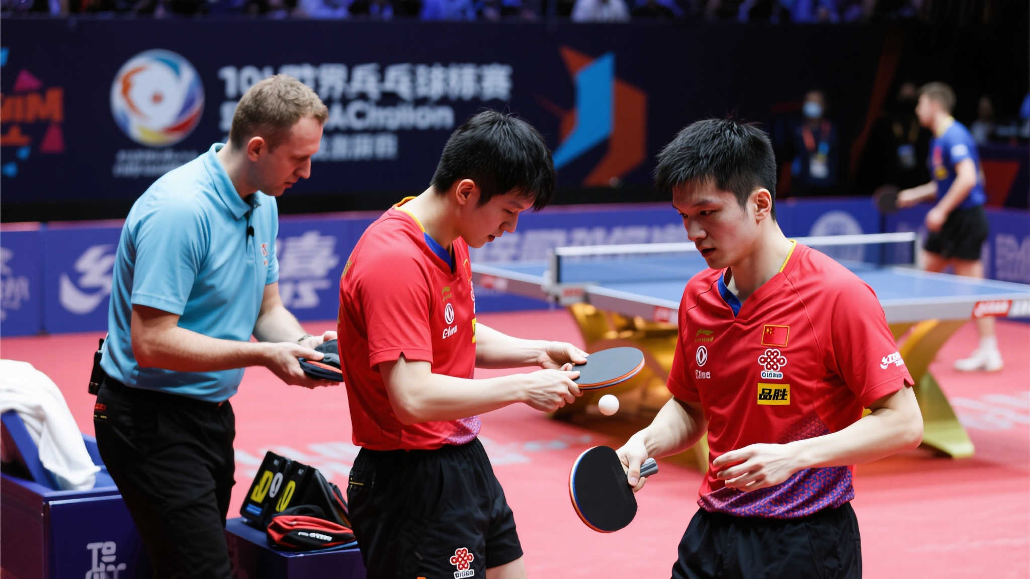 西提供了机 西提供了机